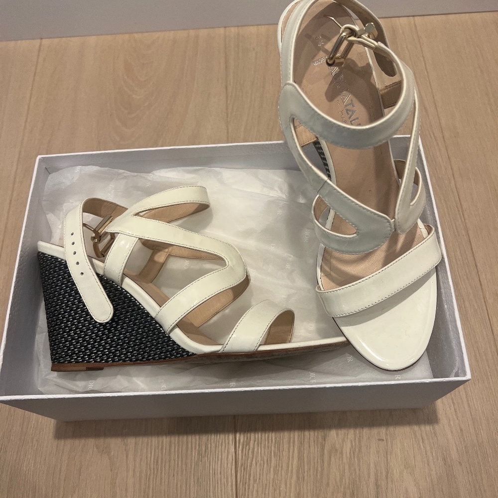 Aquatalia White Wedge Sandal